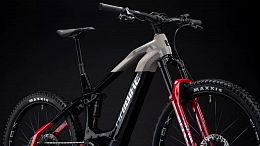 Электровелосипед Haibike AllMtn CF SE i750Wh 12 s. X01 Chrome M