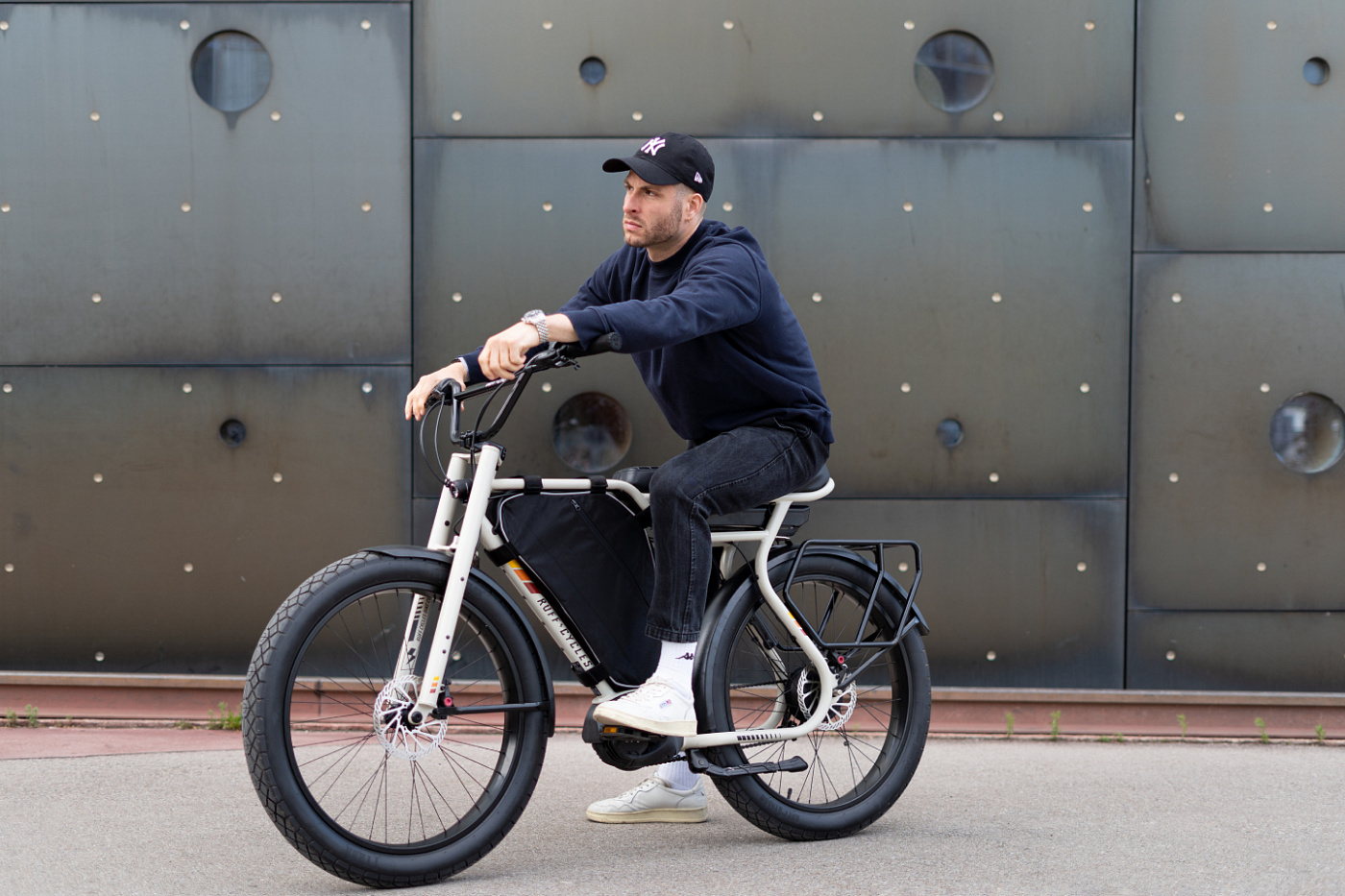 Электровелосипед Ruff Cycles Biggie Bosch Performance Line CX 500Wh Paposo Blue