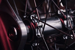 Детский велосипед Early Rider Hellion Brushed Aluminium 20"