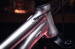 Детский велосипед Early Rider Hellion Brushed Aluminium 20"