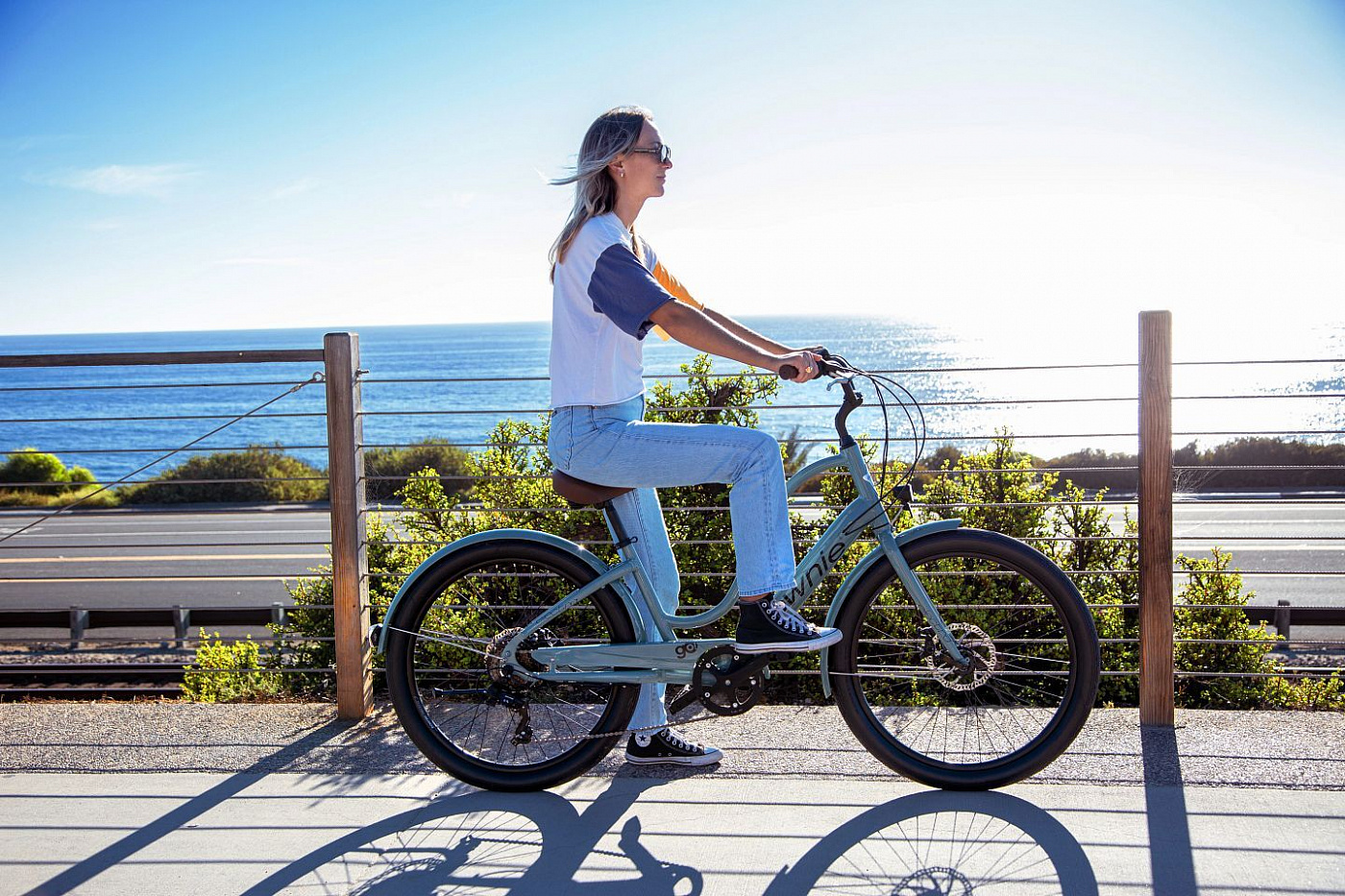 Электровелосипед Electra Townie GO! 7D EQ Step Thru Tahiti Blue